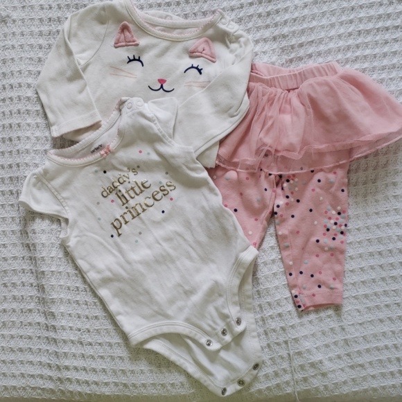 Carter's Other - Carters 6 month 3 piece set!!